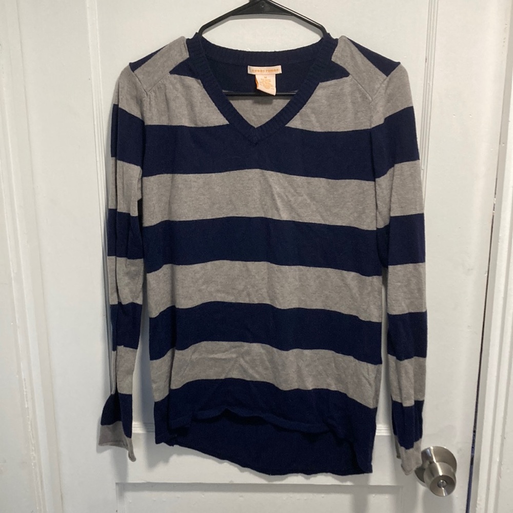 Sweet Romeo Sweater - Picture 2 of 7
